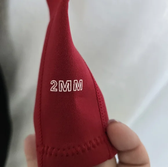 Lemorecn Fullsuit wet suit youth size 8 Red and black premium neoprene 2mm - Picture 3 of 5